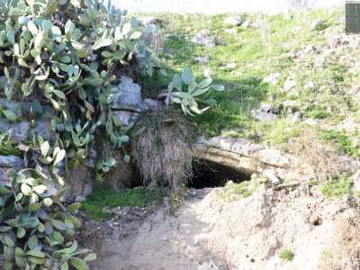 Un'altra cavit� incastonata nella parete